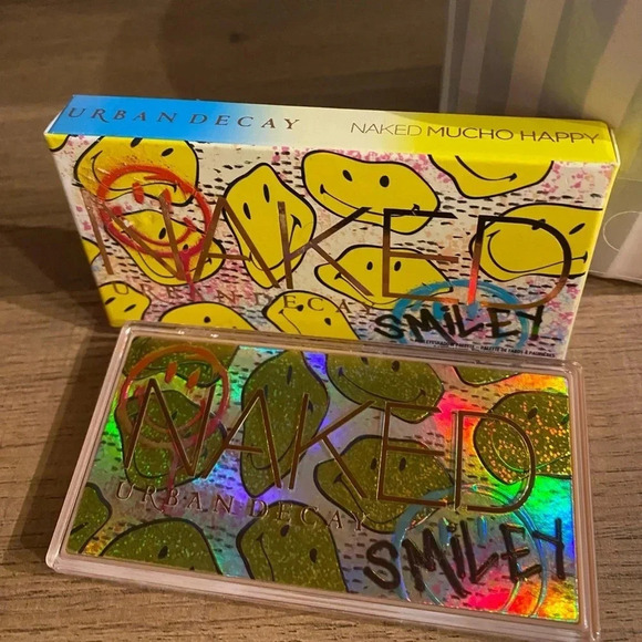 HOST PICK *NIB* URBAN DECAY x SMILEY Naked Mini Eyeshadow Palette - Mucho Happy - Picture 4 of 4